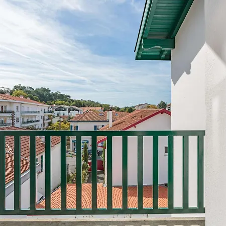Biarritz, 2 Pieces, 4 Personnes - Fr-1-3-414 * Biarritz