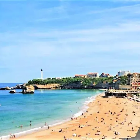 Biarritz, 2 Pieces, 4 Personnes - Fr-1-3-414 *